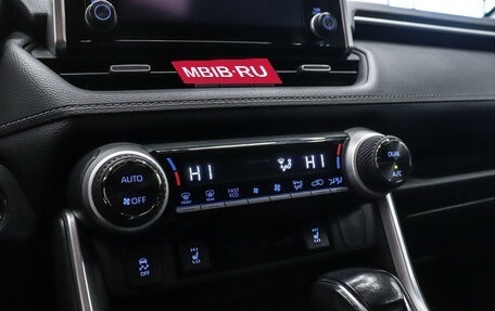 Toyota RAV4, 2021 год, 3 475 000 рублей, 17 фотография