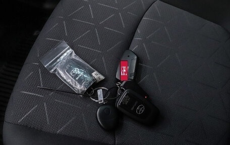 Toyota RAV4, 2021 год, 3 475 000 рублей, 23 фотография