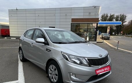 KIA Rio III рестайлинг, 2013 год, 1 200 000 рублей, 2 фотография