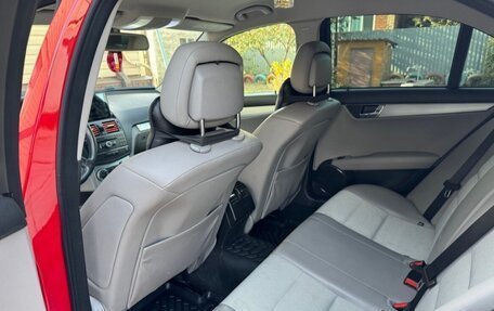 Mercedes-Benz C-Класс, 2007 год, 1 600 000 рублей, 14 фотография