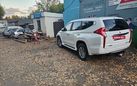 Mitsubishi Pajero Sport III рестайлинг, 2018 год, 2 850 000 рублей, 6 фотография
