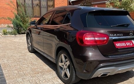 Mercedes-Benz GLA, 2015 год, 1 930 000 рублей, 6 фотография