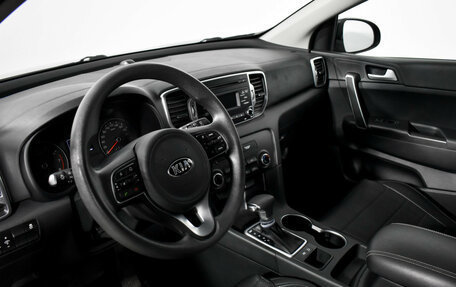 KIA Sportage IV рестайлинг, 2018 год, 1 880 000 рублей, 9 фотография