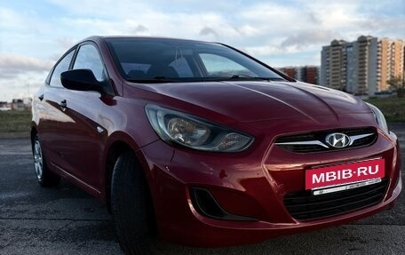 Hyundai Solaris II рестайлинг, 2013 год, 775 000 рублей, 3 фотография