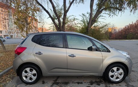 KIA Venga I, 2014 год, 950 000 рублей, 3 фотография