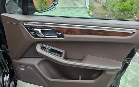 Porsche Macan I рестайлинг, 2015 год, 3 400 000 рублей, 22 фотография
