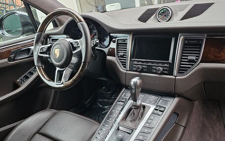 Porsche Macan I рестайлинг, 2015 год, 3 400 000 рублей, 24 фотография