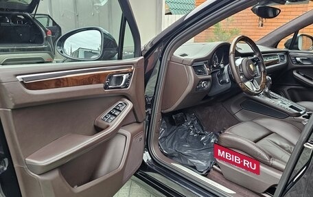Porsche Macan I рестайлинг, 2015 год, 3 400 000 рублей, 26 фотография