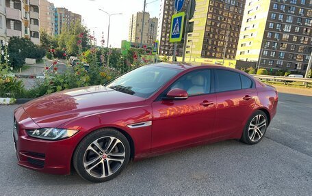 Jaguar XE I рестайлинг, 2017 год, 2 000 000 рублей, 3 фотография