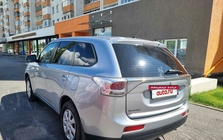 Mitsubishi Outlander III рестайлинг 3, 2012 год, 1 250 000 рублей, 5 фотография