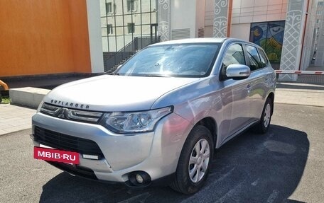 Mitsubishi Outlander III рестайлинг 3, 2012 год, 1 250 000 рублей, 4 фотография
