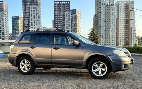 Mitsubishi Outlander III рестайлинг 3, 2007 год, 550 000 рублей, 4 фотография
