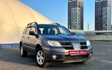 Mitsubishi Outlander III рестайлинг 3, 2007 год, 550 000 рублей, 12 фотография