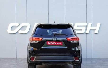 Toyota Highlander III, 2019 год, 3 670 000 рублей, 4 фотография