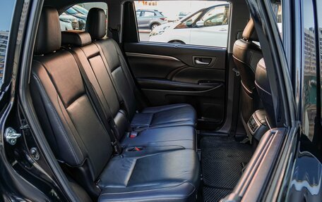 Toyota Highlander III, 2019 год, 3 670 000 рублей, 7 фотография