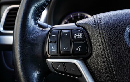 Toyota Highlander III, 2019 год, 3 670 000 рублей, 23 фотография