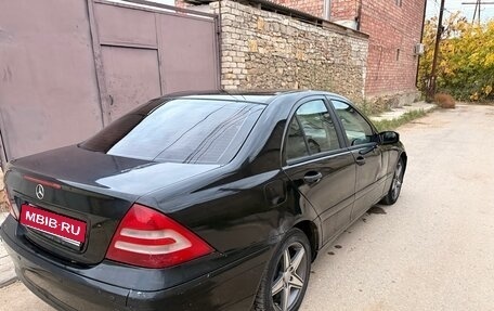 Mercedes-Benz C-Класс, 2003 год, 320 000 рублей, 1 фотография