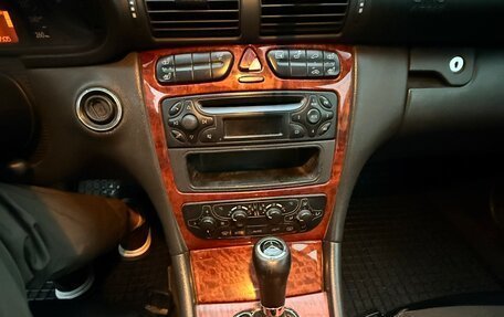 Mercedes-Benz C-Класс, 2003 год, 320 000 рублей, 10 фотография