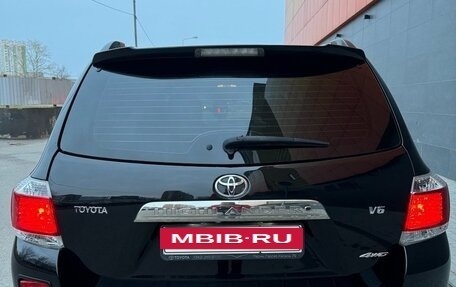 Toyota Highlander III, 2010 год, 1 900 000 рублей, 2 фотография