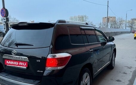 Toyota Highlander III, 2010 год, 1 900 000 рублей, 10 фотография