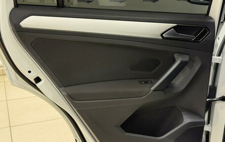 Volkswagen Tiguan II, 2019 год, 1 889 000 рублей, 17 фотография