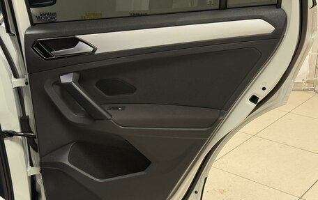 Volkswagen Tiguan II, 2019 год, 1 889 000 рублей, 16 фотография