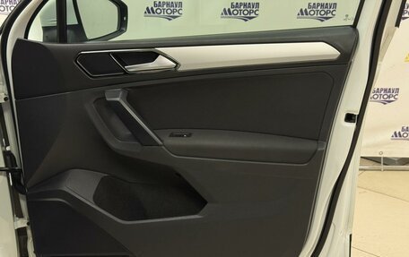 Volkswagen Tiguan II, 2019 год, 1 889 000 рублей, 18 фотография