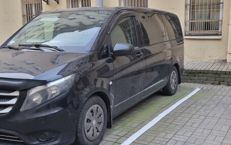 Mercedes-Benz Vito, 2017 год, 2 750 000 рублей, 2 фотография
