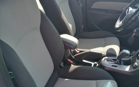 Chevrolet Cruze II, 2013 год, 850 000 рублей, 17 фотография