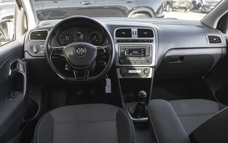 Volkswagen Polo VI (EU Market), 2016 год, 899 000 рублей, 6 фотография