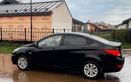 Hyundai Solaris II рестайлинг, 2013 год, 700 000 рублей, 4 фотография