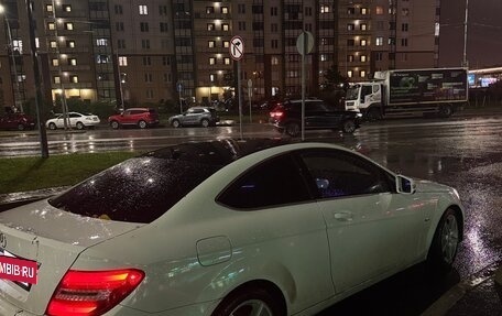 Mercedes-Benz C-Класс, 2011 год, 1 150 000 рублей, 23 фотография