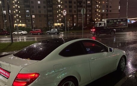 Mercedes-Benz C-Класс, 2011 год, 1 150 000 рублей, 22 фотография