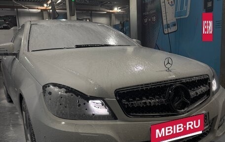 Mercedes-Benz C-Класс, 2011 год, 1 150 000 рублей, 20 фотография