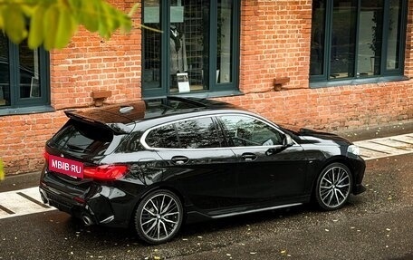 BMW 1 серия, 2021 год, 4 400 000 рублей, 12 фотография