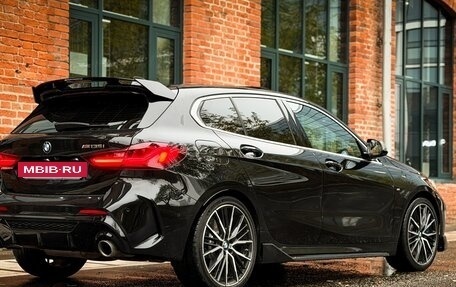 BMW 1 серия, 2021 год, 4 400 000 рублей, 13 фотография