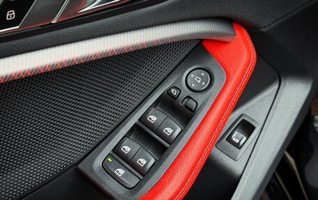 BMW 1 серия, 2021 год, 4 400 000 рублей, 24 фотография