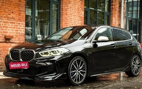 BMW 1 серия, 2021 год, 4 400 000 рублей, 15 фотография