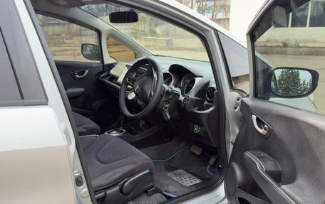 Honda Fit III, 2013 год, 830 000 рублей, 12 фотография