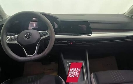 Volkswagen Golf VIII, 2023 год, 2 254 000 рублей, 5 фотография