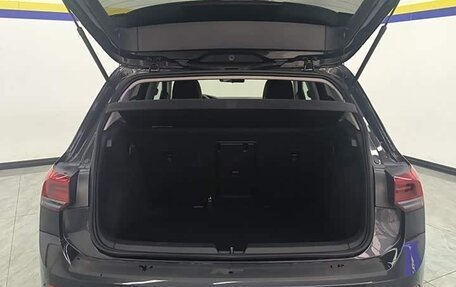 Volkswagen Golf VIII, 2023 год, 2 254 000 рублей, 11 фотография