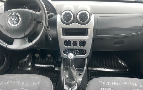 Renault Sandero I, 2013 год, 699 000 рублей, 16 фотография