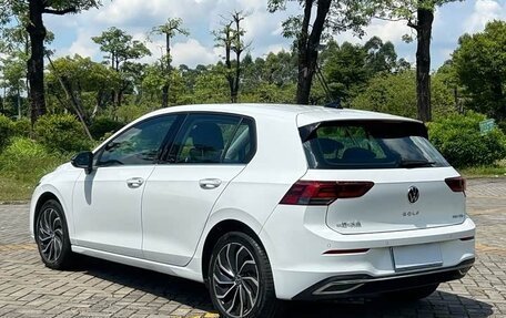 Volkswagen Golf VIII, 2023 год, 2 243 000 рублей, 13 фотография