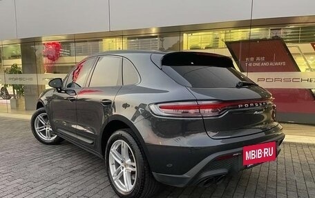 Porsche Macan I рестайлинг, 2022 год, 4 190 000 рублей, 7 фотография