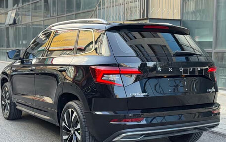 Skoda Karoq I, 2022 год, 1 840 000 рублей, 4 фотография