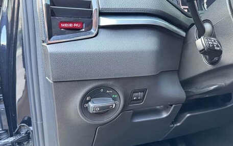 Skoda Karoq I, 2022 год, 1 840 000 рублей, 11 фотография