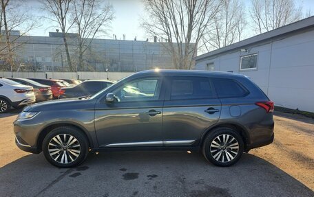 Mitsubishi Outlander III рестайлинг 3, 2021 год, 2 295 000 рублей, 8 фотография