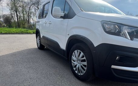 Peugeot Rifter I, 2020 год, 1 585 000 рублей, 3 фотография
