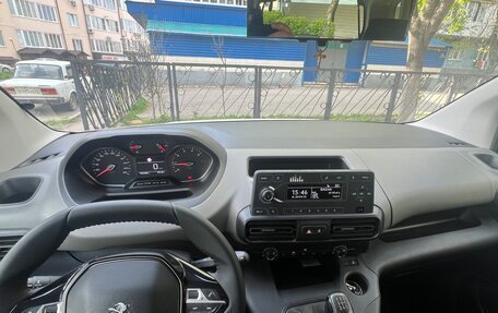 Peugeot Rifter I, 2020 год, 1 585 000 рублей, 6 фотография