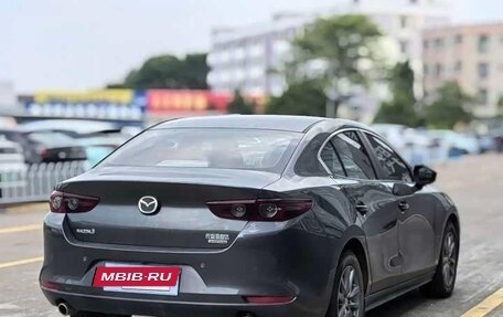 Mazda 3, 2023 год, 1 940 000 рублей, 12 фотография